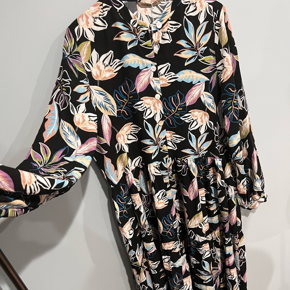 NWT long  Floral  Egyptian dress!💜
